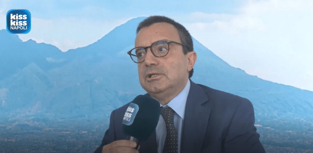 Nuova app UnicoCampania verso l'America's Cup 2027: registrazioni da metà ottobre, notifiche e informazioni in tempo reale sui trasporti.