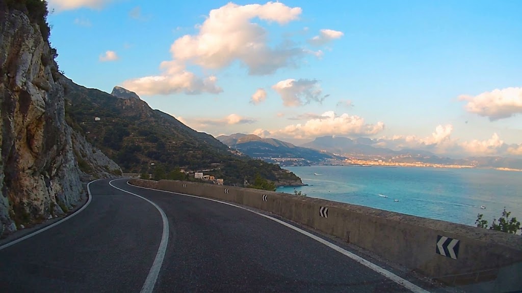 Incendio in Costiera Amalfitana, riaperta al traffico la Statale 163 tra Piano di Sorrento e Vico Equense: il tratto interessato.