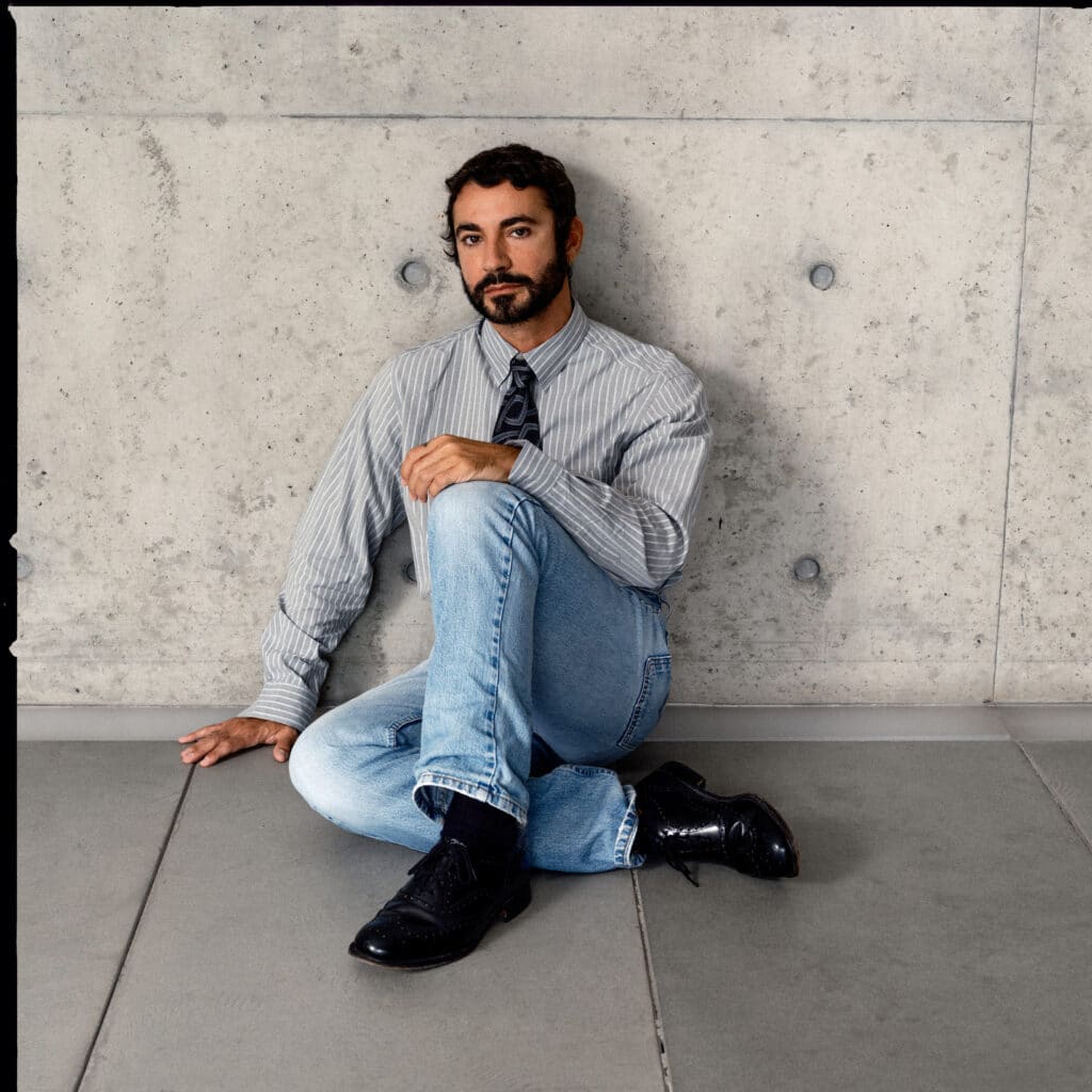 Dario Vitale è il nuovo direttore creativo di Emporio Armani e degli accessori Giorgio Armani: il designer campano entra nel Gruppo Armani.
