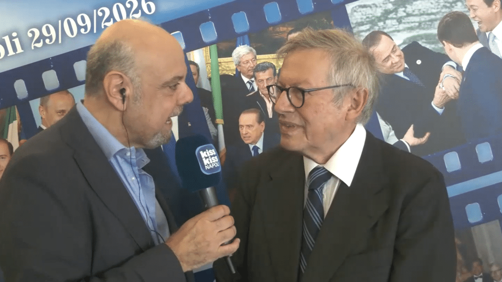 Paolo Liguori a Radio Kiss Kiss Napoli: «Stimo molto Allegri, bisogna dargli un po’ di tempo». Il commento sul Napoli e su Berlusconi.
