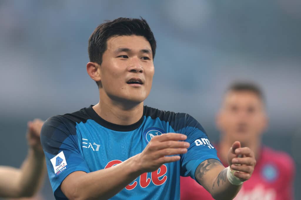 Valter De Maggio lancia un appello a Manna: “Riporta Kim al Napoli”. Il difensore potrebbe tornare in Serie A