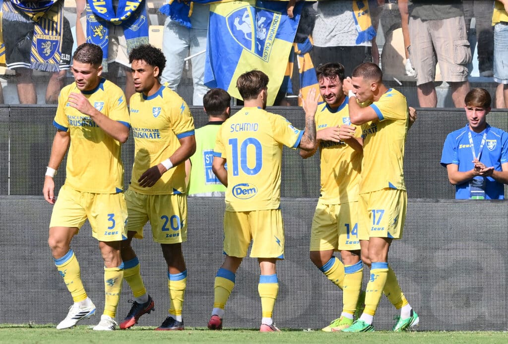 Del Genio sul Frosinone di Alvini: «Mi piace molto». Il giornalista evidenzia il dato sul pressing e il gap con il Napoli.