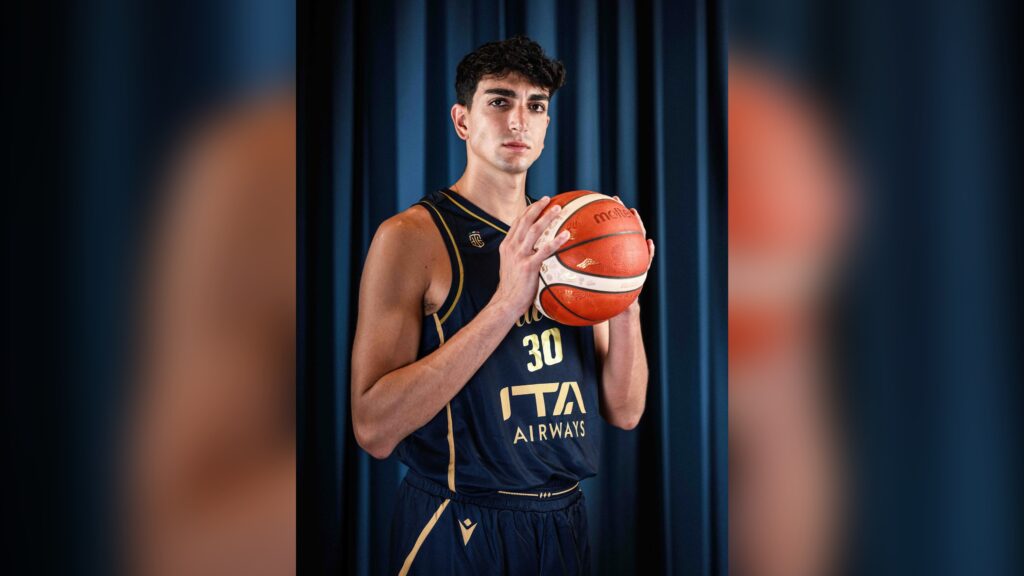 Guglielmo Caruso a Kiss Kiss Napoli alla vigilia di Napoli Basketball-Olimpia Milano: le parole del capitano su tifosi, Repesa e squadra.