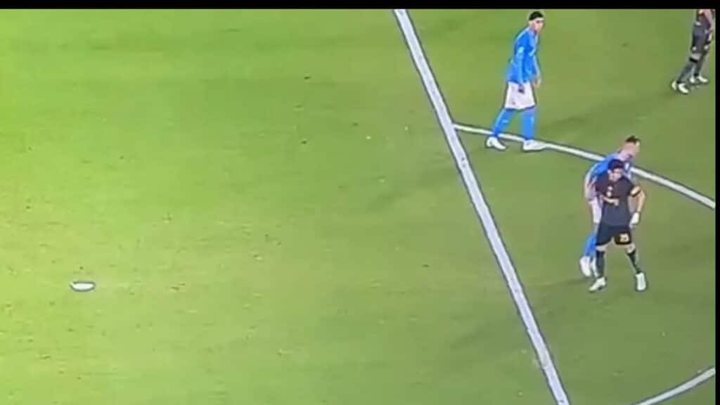 Napoli-Roma 3-3, Gianpaolo Calvarese analizza i contatti su Beukema e Di Lorenzo: «Scelte in linea con le nuove direzioni arbitrali».