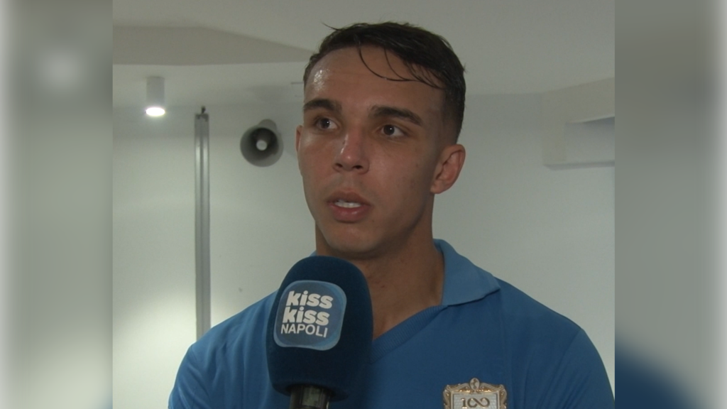 Giovane commenta Napoli-Bodø/Glimt 4-3: fiducia ritrovata, disponibilità verso la squadra e obiettivo Roma nelle dichiarazioni post-partita.