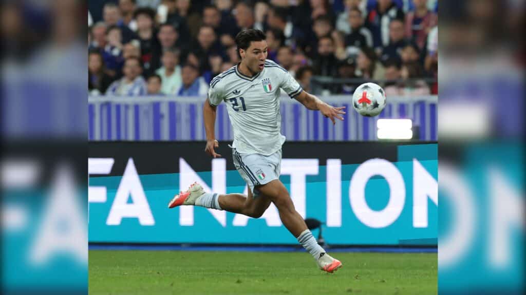 Antonio Vergara ha parlato dopo Francia-Italia: il centrocampista del Napoli racconta il debutto con l'Italia e svela le parole di Mancini.