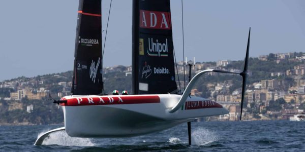 NAPLES, CAMPANIA, ITALY - 2026/07/03: Luna Rossa conducted the first test of its AC40"one-design" boat with identical technical specifications, capable of reaching speeds exceeding 40 knots in the waters of the Gulf of Naples, in preparation for the 38th edition of the America's Cup (sponsored by Louis Vuitton), scheduled for 2027. (Photo by Antonella Panella/KONTROLAB/LightRocket via Getty Images)