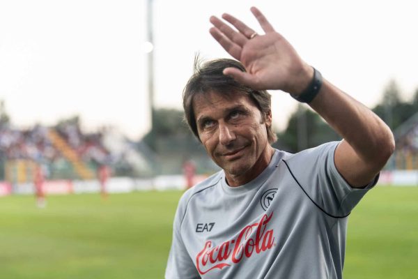 CASTEL DI SANGRO, ITALY - JULY 31: SSC Napoli Head Coach Antonio Conte before the friendly match between SSC Napoli and Brest at Stadio Teofilo Patini on July 31, 2024 in Castel di Sangro, Italy. (Photo by SSC NAPOLI/SSC NAPOLI via Getty Images)
