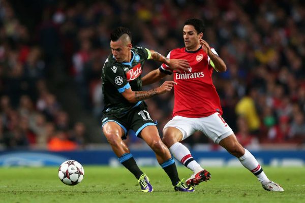 Arteta torna a Napoli da allenatore dell'Arsenal: nel 2013 affrontò gli azzurri al San Paolo da capitano dei Gunners.