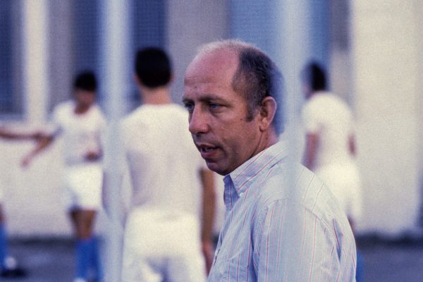 Ottavio Bianchi compie 83 anni: il primo scudetto del Napoli, Maradona, il double del 1987 e le curiosità sul rapporto con la città.