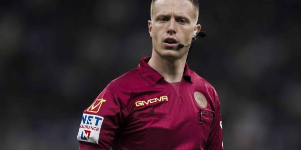 Napoli-Bologna, ufficializzata la designazione arbitrale: sarà Kevin Bonacina a dirigere la sfida di domenica 13 settembre alle 18.