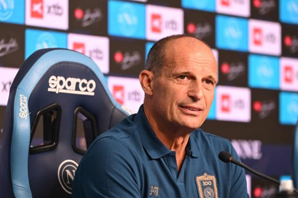 Conferenza stampa Allegri alla vigilia di Napoli-Como: le possibili parole del tecnico sulla formazione e sul mercato.