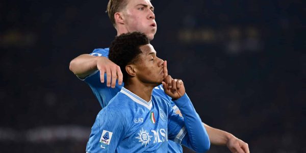ROME, ITALY - NOVEMBER 30: David Neres of Napoli celebrates his goal during the Serie A match between AS Roma and SSC Napoli at Stadio Olimpico on November 30, 2025 in Rome, Italy. (Photo by Image Photo Agency/Getty Images)
