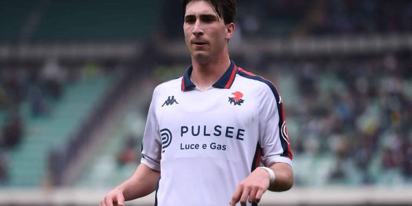 VERONA, ITALY - APRIL 13: Fabio Miretti of Genoa during the Serie A match between Verona and Genoa at Stadio Marcantonio Bentegodi on April 13, 2025 in Verona, Italy. (Photo by Alessandro Sabattini/Getty Images)