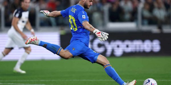 Wladimiro Falcone, portiere del Lecce