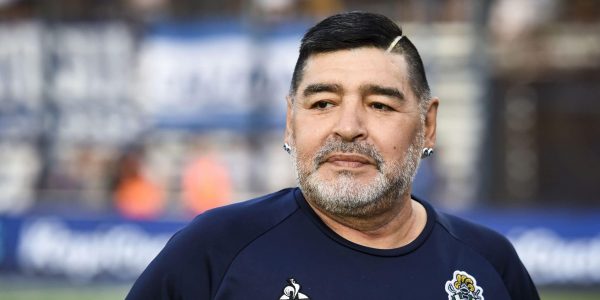 LA PLATA, ARGENTINA - JANUARY 24:  Diego Maradona coach of Gimnasia y Esgrima La Plata looks on before a match between Gimnasia y Esgrima La Plata and Velez as part of Superliga 2019/20 at Juan Carmelo Zerillo Stadium on January 24, 2020 in La Plata, Argentina. (Photo by Marcelo Endelli/Getty Images)