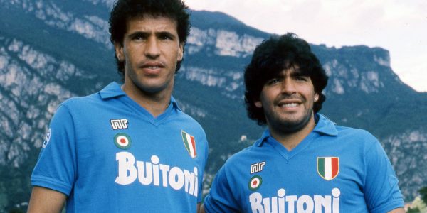 UNSPECIFIED,ITALY: 1987-88 Antonio Careca shankes hands with Diego Armando Maradona of SSC Napoli, during the Seria A Italy.  (Photo by Alessandro Sabattini/Getty Images)
