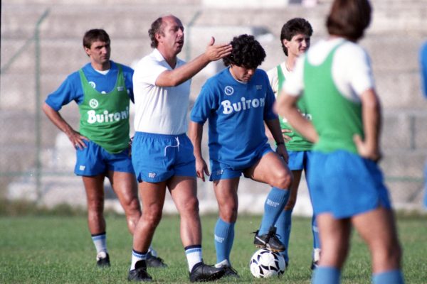 NAPLES, ITALY - OCTOBER 17: Diego Maradona and head coach Ottavio Bianchi of Napoli are seen during a training session at the Centro Paradiso di Soccavo on October 17, 1986 in Naples, Italy. (Photo by Etsuo Hara/Getty Images)