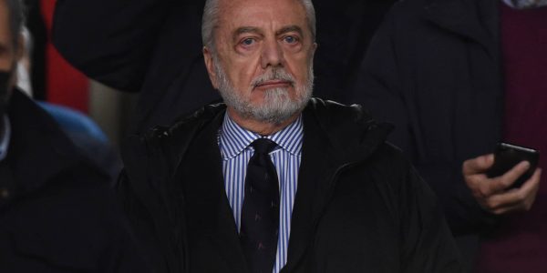 Aurelio De Laurentiis president of SSC Napoli during the Serie A match between SSC Napoli and SS Lazio at Stadio Diego Armando Maradona Naples Italy on 28 November 2021. (Photo by Franco Romano/NurPhoto via Getty Images)