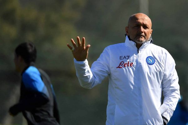 Napoli's Italian coach Luciano Spallett gestures during a training session at SSC Napoli training Center in Castel Volturno, near Naples on March 14, 2023, on the eve of the UEFA Champions League football match Napoli vs Eintracht Frankfurt. (Photo by Tiziana FABI / AFP) (Photo by TIZIANA FABI/AFP via Getty Images)