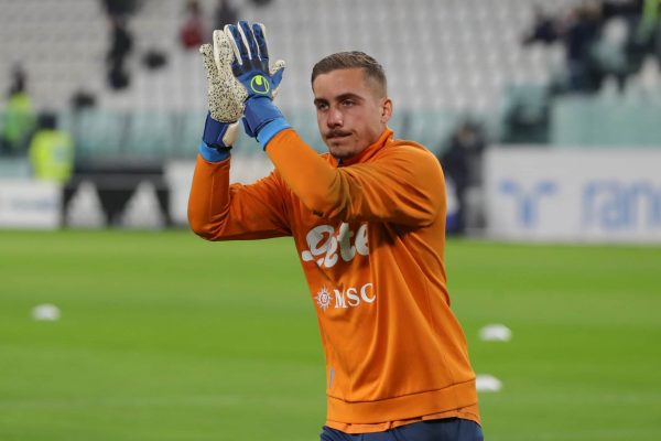 TURIN, ITALY - JANUARY 06: Davide Marfella of SSC Napoli applauds thye fans as he runs out for the warm up prior to the Serie A match between Juventus and SSC Napoli at Allianz Stadium on January 06, 2022 in Turin, Italy. (Photo by Jonathan Moscrop/Getty Images)