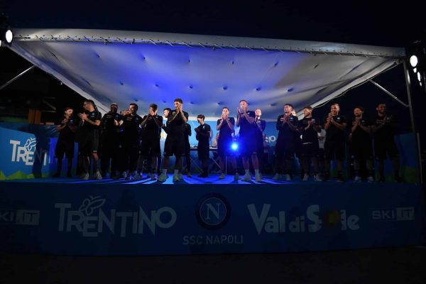 DIMARO, ITALY - JULY 16: SSC Napoli players during a team presentation on July 16, 2022 in Dimaro, Italy. (Photo by SSC NAPOLI/SSC NAPOLI via Getty Images)