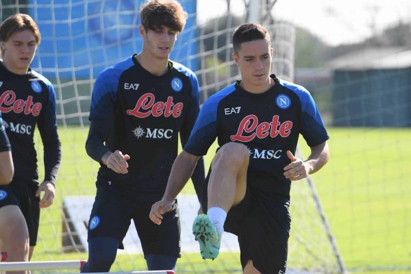 NAPLES, ITALY - NOVEMBER 07: Giacomo Raspadori of Napoli during the SSC Napoli Training Session on November 07, 2022 in Naples, Italy. (Photo by SSC NAPOLI/SSC NAPOLI via Getty Images)