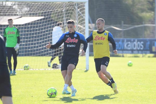 NAPLES, ITALY - DECEMBER 20: Giacomo Raspadori of Napoli during a training session on December 20, 2022 in Naples, Italy. (Photo by SSC NAPOLI/SSC NAPOLI via Getty Images)