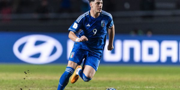 LA PLATA, ARGENTINA - JUNE 8: Giuseppe Ambrosino of Italy controls the ball during FIFA U-20 World Cup Argentina 2023  Semi Finals match between Italy and Korea Republic at Estadio La Plata on June 8, 2023 in La Plata, Argentina. (Photo by Marcio Machado/Eurasia Sport Images/Getty Images)