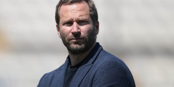 MODENA, ITALY - MAY 05: Carlalberto Ludi Como 1907 Director of Sport looks on prior to kick off in the Serie BKT mastch between Modena FC and Como 1907 at Alberto Braglia Stadium on May 05, 2024 in Modena, Italy. (Photo by Jonathan Moscrop/Getty Images)