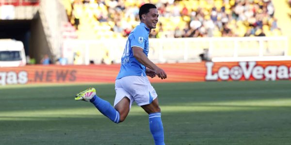 LECCE, ITALY - MAY 03: Giacomo Raspadori of Napoli celebrates after scoring his team's opening goal during the Serie A match between Lecce and Napoli at Stadio Via del Mare on May 03, 2025 in Lecce, Italy. (Photo by Maurizio Lagana/Getty Images)