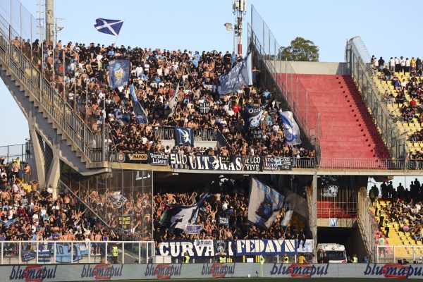 LECCE, ITALY - MAY 03: Supporters of Napoli during the Serie A match between Lecce and Napoli at Stadio Via del Mare on May 03, 2025 in Lecce, Italy. (Photo by Maurizio Lagana/Getty Images)