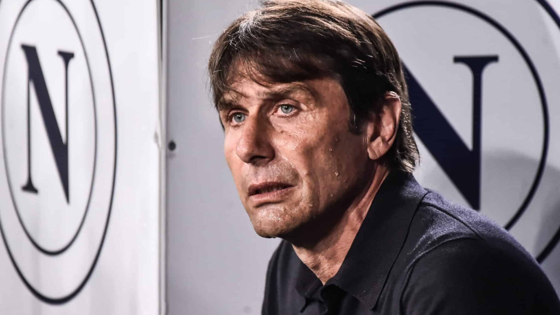 NAPLES, ITALY - MAY 11: Antonio Conte manager of SSC Napoli during the Serie A match between Napoli and Genoa at Stadio Diego Armando Maradona on May 11, 2025 in Naples, Italy. (Photo by Ivan Romano/Getty Images)