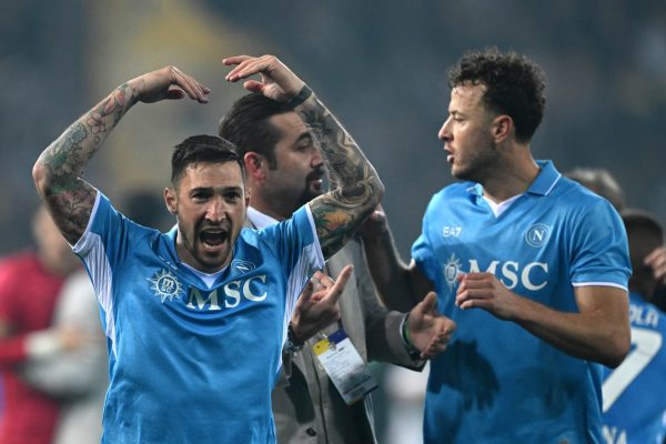 PARMA, ITALY - MAY 18: Matteo Politano of Napoli celebrates at the end of the match of  the Serie A match between Parma and Napoli at Stadio Ennio Tardini on May 18, 2025 in Parma, Italy. (Photo by Image Photo Agency/Getty Images)