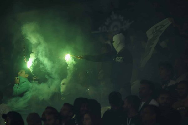 LISBON, PORTUGAL - SEPTEMBER 22: Sporting CP supporters in the stands during the Primeira Liga match between Sporting CP and Moreirense FC at Estadio Jose Alvalade on September 22, 2025 in Lisbon, Portugal. (Photo by Carlos Rodrigues/Getty Images)