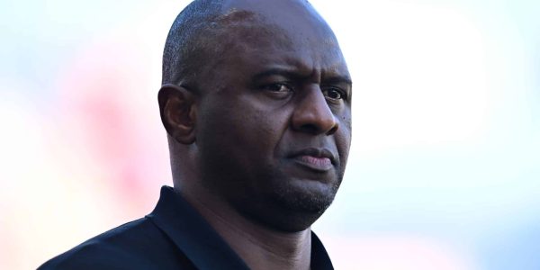 BOLOGNA, ITALY - SEPTEMBER 20: Patrick Vieira head coach of Genoa CFC during the Serie A match between Bologna FC 1909 and Genoa CFC at Renato Dall'Ara Stadium on September 20, 2025 in Bologna, Italy. (Photo by Alessandro Sabattini/Getty Images)