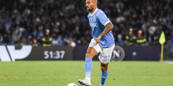NAPLES, ITALY - OCTOBER 05: Leonardo Spinazzola of SSC Napoli during the Serie A match between SSC Napoli and Genoa CFC at Stadio Diego Armando Maradona on October 05, 2025 in Naples, Italy. (Photo by Ivan Romano/Getty Images)