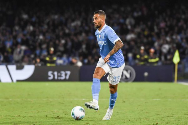 NAPLES, ITALY - OCTOBER 05: Leonardo Spinazzola of SSC Napoli during the Serie A match between SSC Napoli and Genoa CFC at Stadio Diego Armando Maradona on October 05, 2025 in Naples, Italy. (Photo by Ivan Romano/Getty Images)