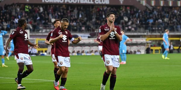 TURIN, ITALY - OCTOBER 18: Giovanni Simeone of Torino FC celebrates scoring the opening goal during the Serie A match between Torino FC and SSC Napoli at Stadio Olimpico di Torino on October 18, 2025 in Turin, Italy. (Photo by Chris Ricco/Getty Images)