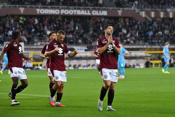 TURIN, ITALY - OCTOBER 18: Giovanni Simeone of Torino FC celebrates scoring the opening goal during the Serie A match between Torino FC and SSC Napoli at Stadio Olimpico di Torino on October 18, 2025 in Turin, Italy. (Photo by Chris Ricco/Getty Images)