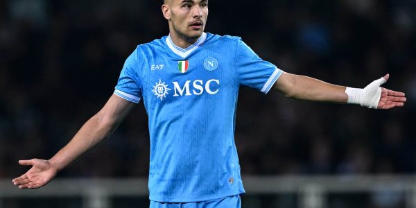 TURIN, ITALY - OCTOBER 18: Alessandro Buongiorno of Napoli reacts during the Serie A match between Torino FC and SSC Napoli at Stadio Olimpico di Torino on October 18, 2025 in Turin, Italy. (Photo by Image Photo Agency/Getty Images)