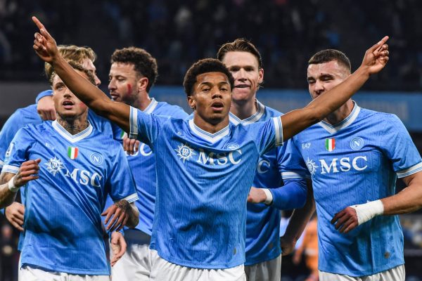 NAPLES, ITALY - NOVEMBER 22: David Neres of SSC Napoli celebrates after scoring a goal to make it 1-0 during the Serie A match between SSC Napoli and Atalanta BC at Stadio Diego Armando Maradona on November 22, 2025 in Naples, Italy. (Photo by Ivan Romano/Getty Images)