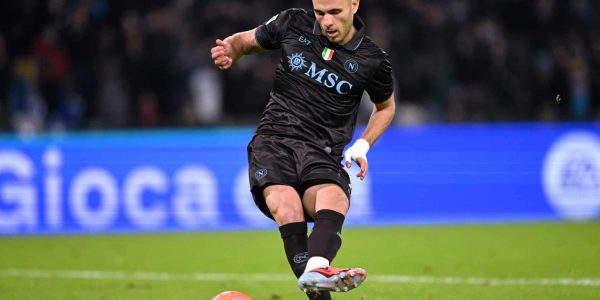 NAPLES, ITALY - DECEMBER 03: Alessandro Buongiorno of SSC Napoli takes a penalty in the penalty shout out during the Coppa Italia round of 16 match between SCC Napoli and Cagliari Calcio at Stadio Diego Armando Maradona on December 03, 2025 in Naples, Italy.  (Photo by Francesco Pecoraro/Getty Images)