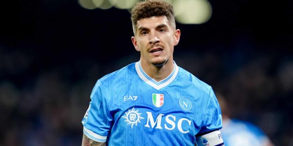 Giovanni Di Lorenzo of SSC Napoli looks on during the serie Serie A Enilive match between SSC Napoli and Juventus FC at Stadio Diego Armando Maradona on December 7, 2025 in Naples, Italy  (Photo by Giuseppe Maffia/NurPhoto via Getty Images)