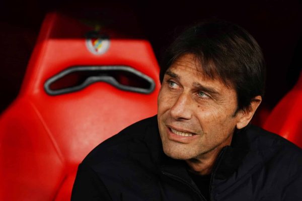 LISBON, PORTUGAL - DECEMBER 10: Antonio Conte, Head Coach of SSC Napoli, looks on from the dug out prior to the UEFA Champions League 2025/26 League Phase MD6 match between SL Benfica and SSC Napoli at  on December 10, 2025 in Lisbon, Portugal. (Photo by Gualter Fatia/Getty Images)