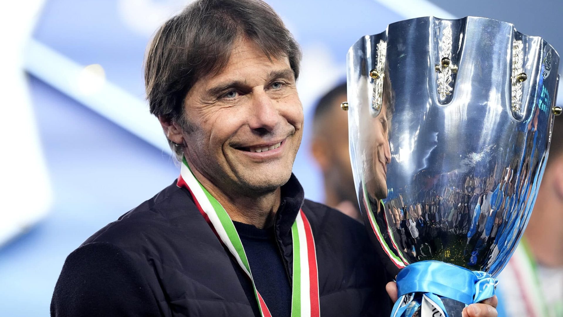 RIYADH, SAUDI ARABIA - DECEMBER 22: Antonio Conte head coach of Napoli poses with the Supercoppa trophy during the Supercoppa Italiana final match between SSC Napoli v Bologna FC 1909 at King Saud University Stadium on December 22, 2025 in Riyadh, Saudi Arabia. (Photo by Jose Breton/Pics Action/NurPhoto via Getty Images)