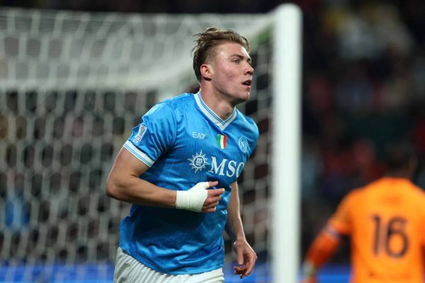 RIYADH, SAUDI ARABIA - DECEMBER 18: Rasmus Hojlund of SSC Napoli celebrates scoring his team's second goal during the Supercoppa Italiana Semi-Final match between SSC Napoli and AC Milan at King Saud University Stadium on December 18, 2025 in Riyadh, Saudi Arabia.  (Photo by Yasser Bakhsh/Getty Images)