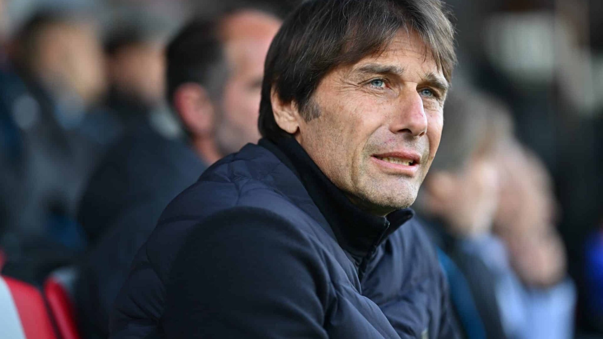 CREMONA, ITALY - DECEMBER 28: Coach Antonio Conte of SSC Napoli reacts during the Serie A match between US Cremonese and SSC Napoli at Stadio Giovanni Zini on December 28, 2025 in Cremona, Italy. (Photo by Marco M. Mantovani/Getty Images)