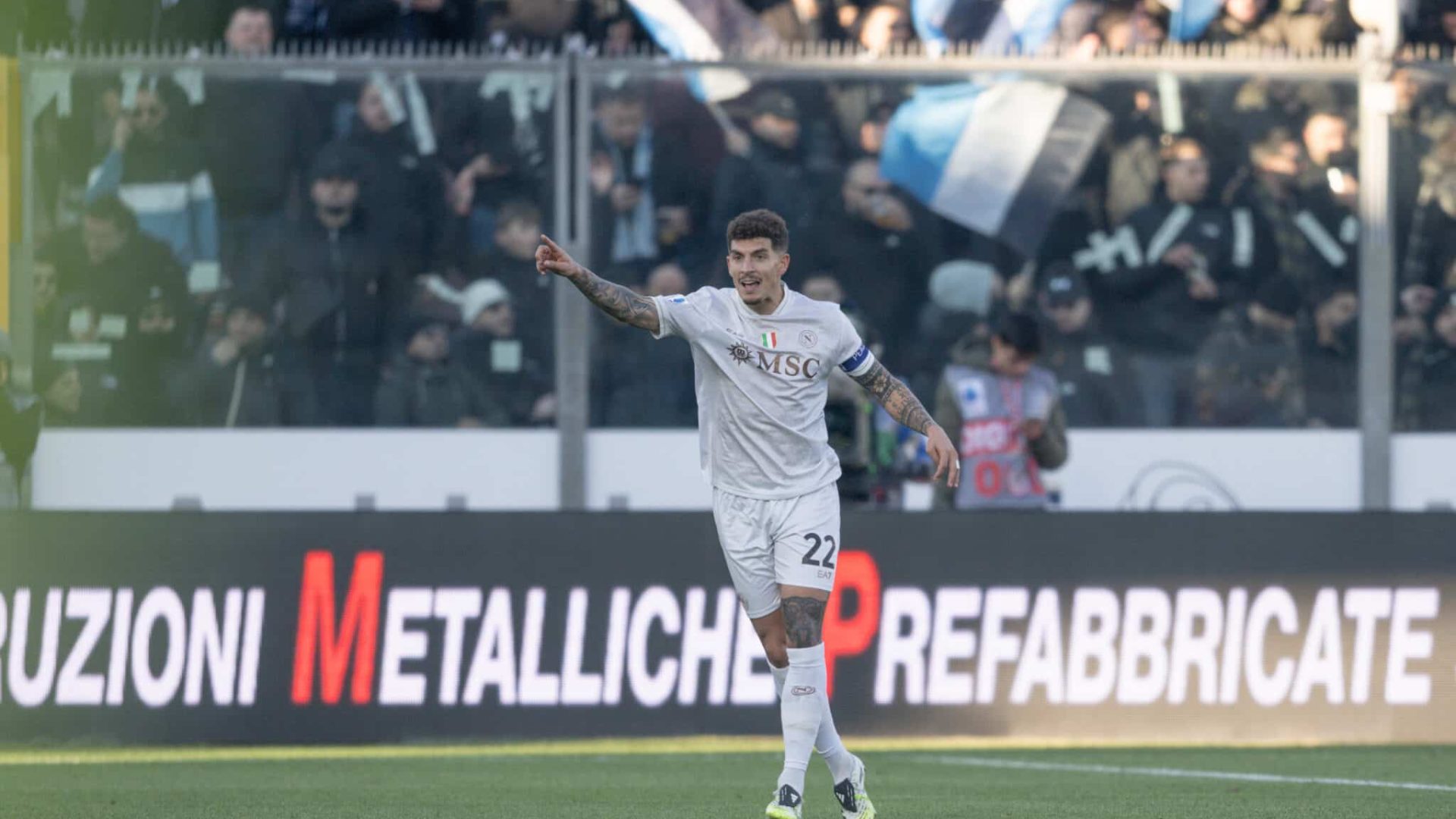 CREMONA, ITALY - DECEMBER 28: Rasmus Hojlund of Napoli scores their first goal during the Serie A match between US Cremonese and SSC Napoli at Stadio Giovanni Zini on December 28, 2025 in Cremona, Italy. (Photo by SSC NAPOLI/SSC NAPOLI via Getty Images)