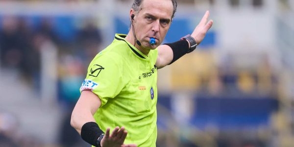 PARMA, ITALY - JANUARY 18: Luca Pairetto, referee of the match gestures during the Serie A match between Parma Calcio 1913 and Genoa CFC at Stadio Ennio Tardini on January 18, 2026 in Parma, Italy. (Photo by Emmanuele Ciancaglini/Getty Images)